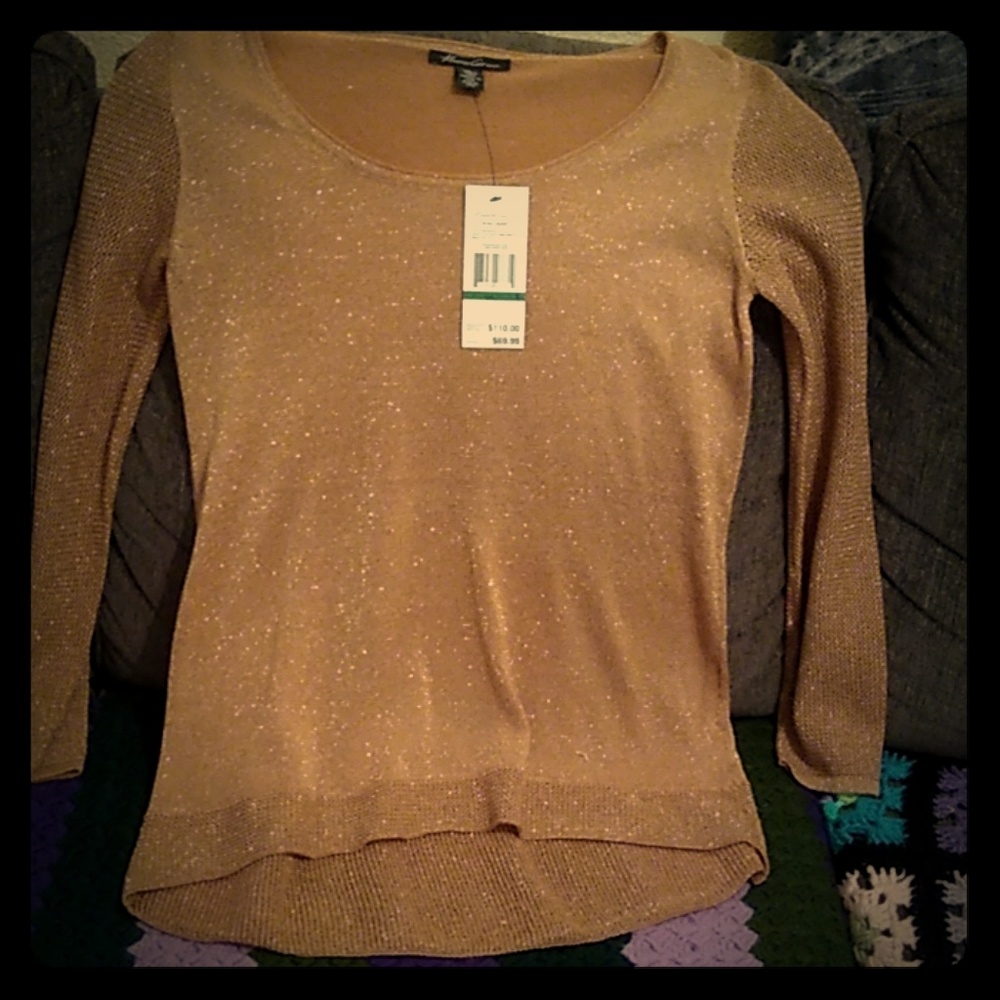 Casual gold top